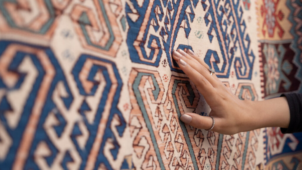 Oriental Rug Cleaning Service Cost in Los Angeles